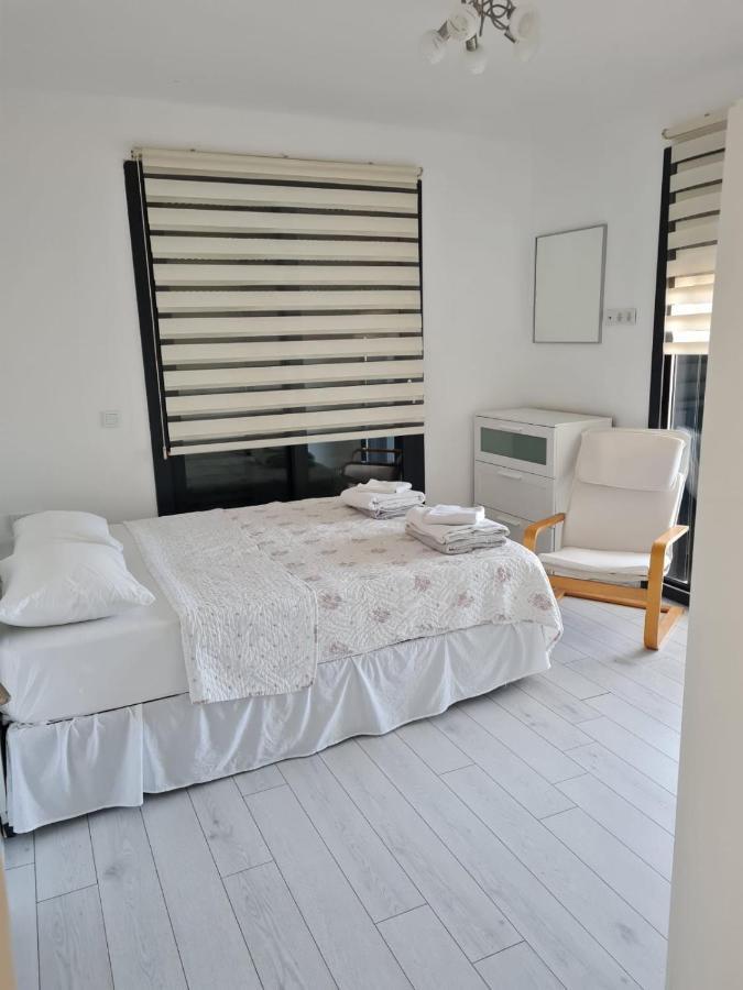 De-Lale Villa Кешме Экстерьер фото